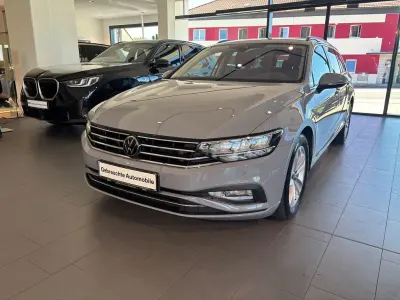 Gebraucht VW Passat Business 190 PS (139 kW) 2022 Mondsteingrau Kombi