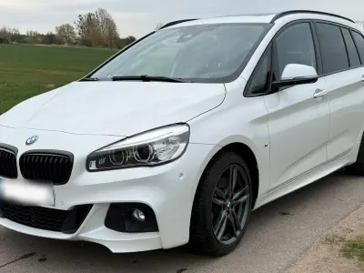 Gebraucht BMW 220 Gran Tourer M Sport 194 PS (142 kW) 2017 Weiß Van / Kleinbus