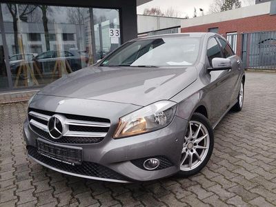 Gebraucht Mercedes A200 156 PS (114 kW) 2014 Grau Limousine