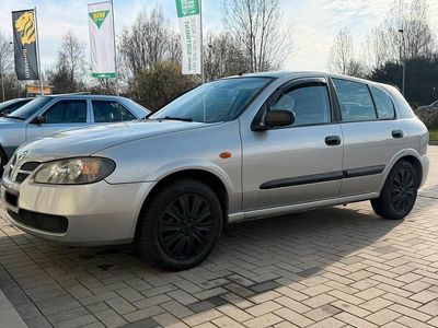 Usata Nissan Almera 98 CV (72 kW) 2004 Argento Utilitaria