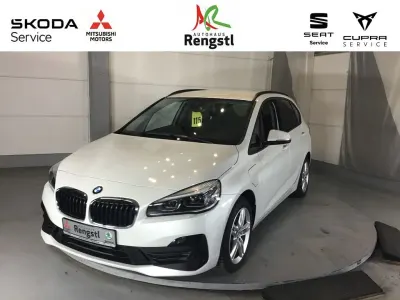 Begagnad BMW 225 Advantage 224 HK (164 kW) 2019 Vit Minibuss
