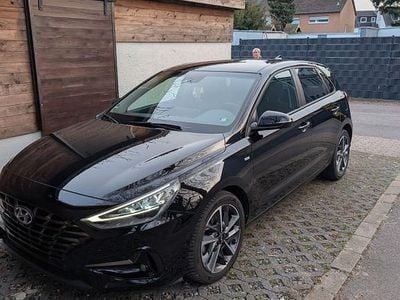 Gebraucht Hyundai i30 Edition 30+ 160 PS (117 kW) 2021 Schwarz Limousine