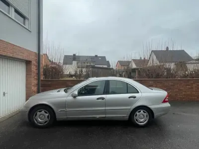 Używany Mercedes C180