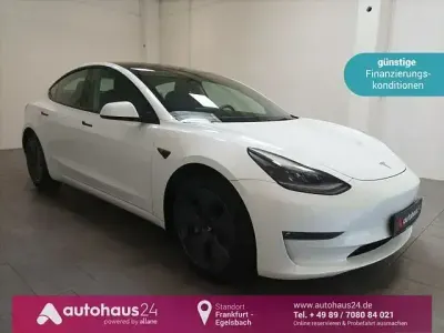 Second-hand Tesla Model 3 258 kW (351 CP) 2023 Alb Berlinǎ