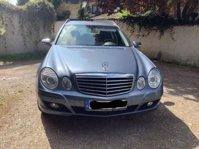 Mercedes E220