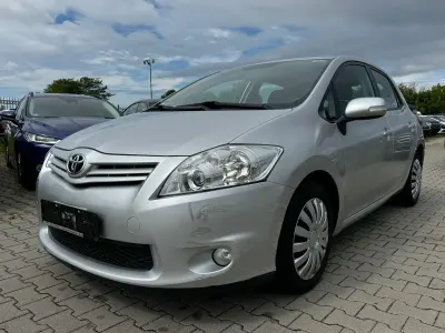 Gebraucht Toyota Auris Edition 132 PS (97 kW) 2011 Kleinwagen