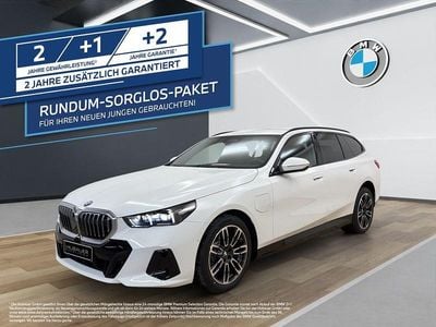 Gebraucht BMW 530e M Sport 299 PS (219 kW) 2025 Weiß Kombi