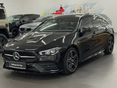 Gebraucht Mercedes CLA200 Shooting Brake AMG 163 PS (119 kW) 2022 Schwarz Kombi