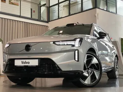 Gebraucht Volvo EX90 Performance 380 kW (517 PS) 2025 Silber SUV