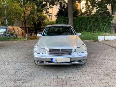 Mercedes C180