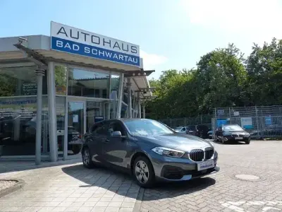 Gebraucht BMW 118 Advantage 140 PS (102 kW) 2018 Schwarz Kleinwagen
