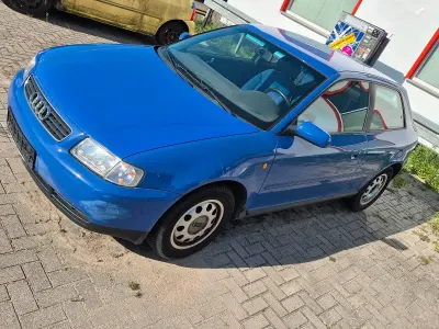 Gebraucht Audi A3 101 PS (74 kW) 1998 Blau Kleinwagen