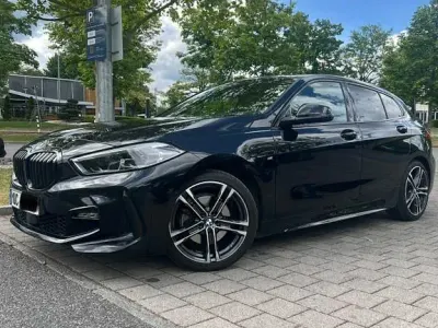 Gebraucht BMW 118 M Sport 136 PS (100 kW) 2023 Schwarz Kleinwagen