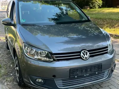 Gebraucht VW Touran 140 PS (102 kW) 2010 Grau Van / Kleinbus