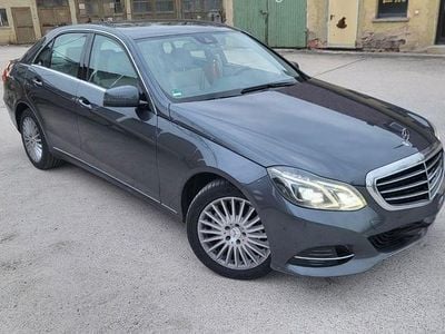 Usata Mercedes E220 Avantgarde 170 CV (125 kW) 2013 Grigio Berlina
