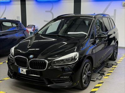 Gebraucht BMW 220 Gran Tourer Sport Line 178 PS (130 kW) 2022 Schwarz Van / Kleinbus