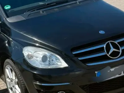 Gebraucht Mercedes B160 95 PS (69 kW) 2010 Schwarz Van / Kleinbus