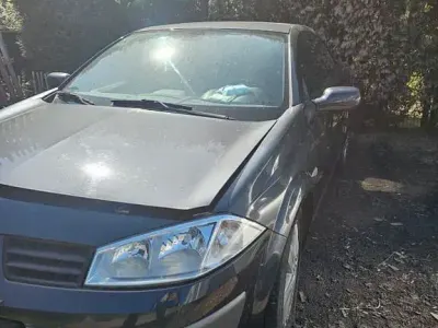Gebraucht Renault Mégane Cabriolet Dynamique 120 PS (88 kW) 2005 Schwarz Cabrio
