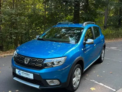 Gebraucht Dacia Sandero Stepway 90 PS (66 kW) 2018 Blau Kombi
