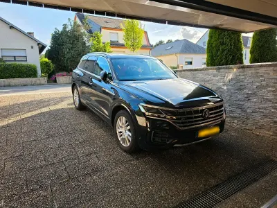 Gebraucht VW Touareg 231 PS (169 kW) 2021 Schwarz SUV