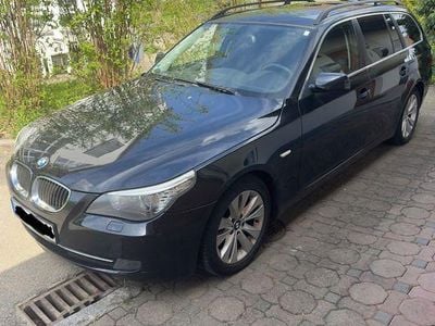 Gebraucht BMW 525 218 PS (160 kW) 2008 Schwarz Kombi