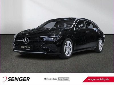 Gebraucht Mercedes CLA180 Shooting Brake 136 PS (100 kW) 2024 Unilack nachtschwarz Kombi