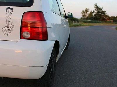 Gebraucht VW Lupo 50 PS (36 kW) 2003 Weiß Kleinwagen