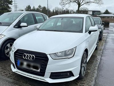 Gebraucht Audi A1 90 PS (66 kW) 2017 Weiß Kleinwagen