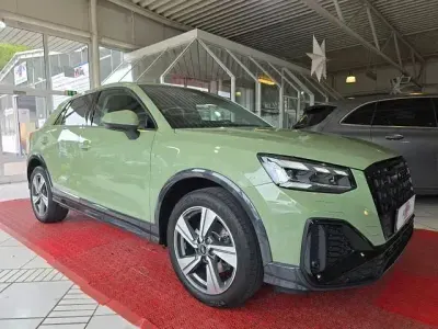 Gebraucht Audi Q2 S-line plus 190 PS (139 kW) 2022 Grün SUV