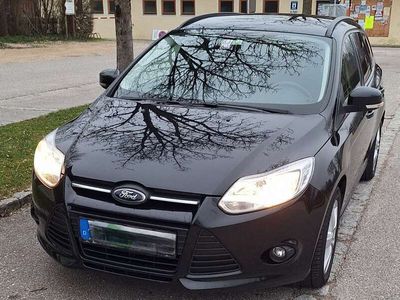 gebraucht Ford Focus 1.0 EcoBoost Start-Stopp-System Trend