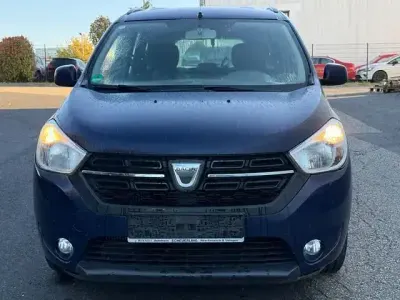 Gebraucht Dacia Lodgy Lauréate 116 PS (85 kW) 2017 Blau Van / Kleinbus