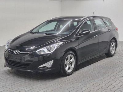 Gebraucht Hyundai i40 Edition 135 PS (99 kW) 2012 Schwarz Kombi