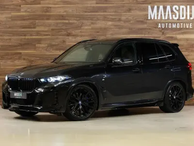 Gebraucht BMW X5 M Sport 488 PS (358 kW) 2023 Schwarz SUV