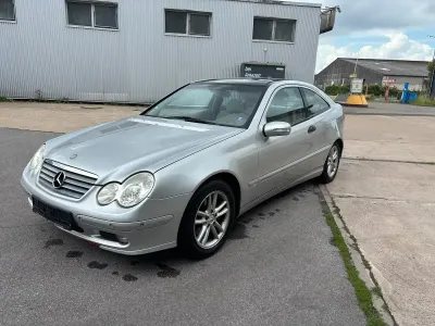 Gebraucht Mercedes CL180 142 PS (104 kW) 2003 Grau Coupé