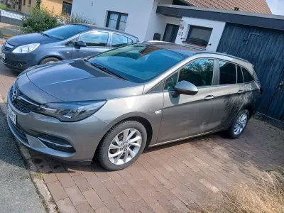 Gebraucht Opel Astra Edition 122 PS (89 kW) 2021 Grau Kombi