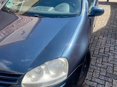 Usata VW Golf IV 101 CV (74 kW) 2006 Blu Berlina