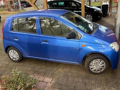 Blau Gebraucht 2005 Daihatsu Cuore Kleinwagen | 2.500 € (Etwas zu teuer)