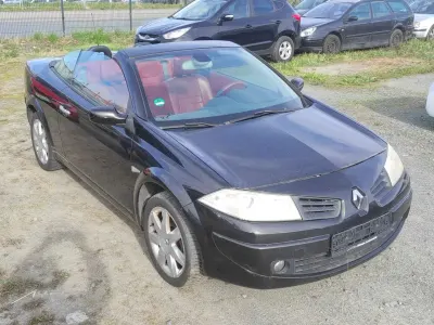 Second-hand Renault Mégane Cabriolet Dynamique 135 CP (99 kW) 2006 Negru Cabrio