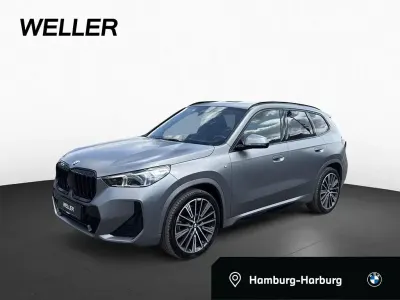 Gebraucht BMW X1 M Sport 156 PS (114 kW) 2023 Frozen pure grey matallic (grau) SUV