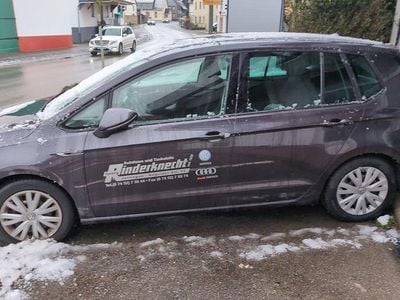 Gebraucht VW Golf VII LOUNGE 110 PS (80 kW) 2015 Violet Limousine