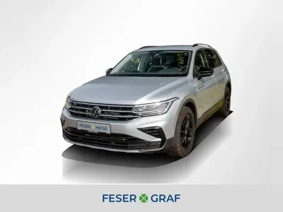 Gebraucht VW Tiguan Sport 150 PS (110 kW) 2022 Reflexsilber SUV