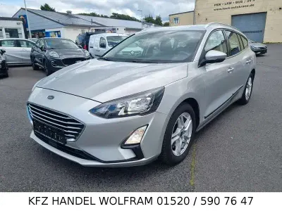 Gebraucht Ford Focus Cool & Connect 120 PS (88 kW) 2020 Silber Kombi