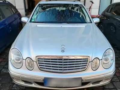 Gebraucht Mercedes E280 177 PS (130 kW) 2005 Silber Limousine