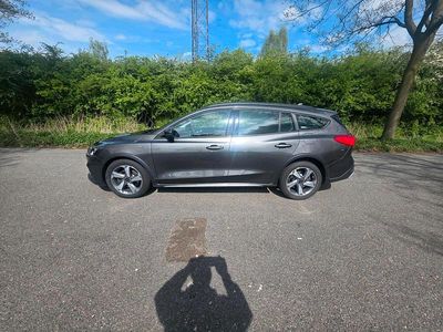 Usata Ford Focus Active 150 CV (110 kW) 2019 Andere farben Station wagon