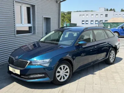 Gebraucht Skoda Superb Active 150 PS (110 kW) 2021 Blau Kombi