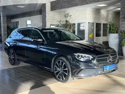 Gebraucht Mercedes E300 Avantgarde 306 PS (225 kW) 2022 Grau Kombi