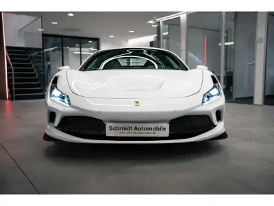 Usata Ferrari F8 721 CV (530 kW) 2022 Bianco Coupé