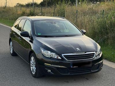 Gebraucht Peugeot 308 SW 120 PS (88 kW) 2015 Schwarz Kombi