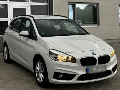 Gebraucht BMW 218 Active Tourer 136 PS (100 kW) 2014 Weiß Van / Kleinbus