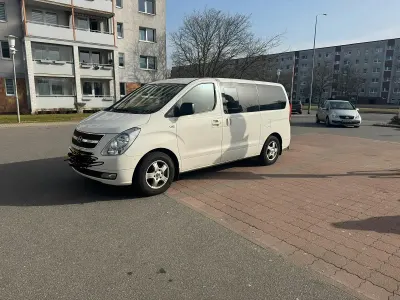 Gebraucht Hyundai H-1 170 PS (125 kW) 2010 Weiß Van / Kleinbus